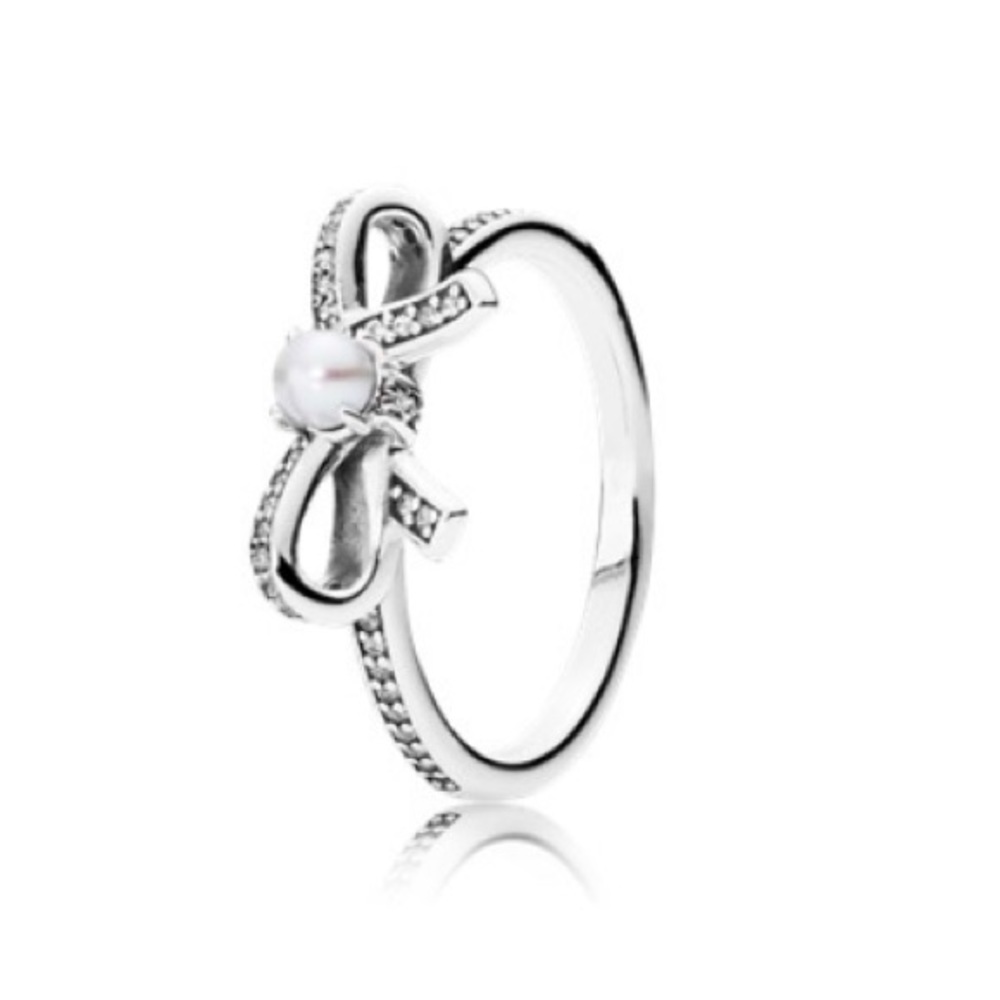 Pandora Bow with Pearl Ring